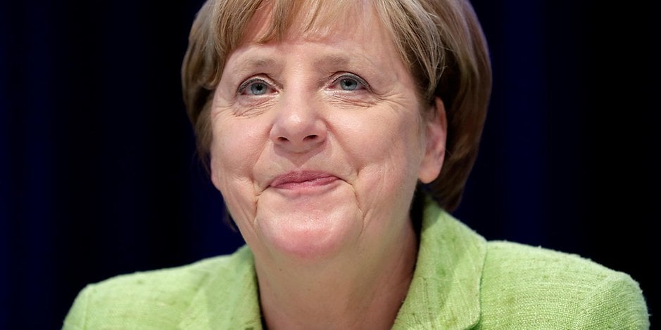 Merkel entregó este viernes la presidencia de su partido y el destino de Alemania
