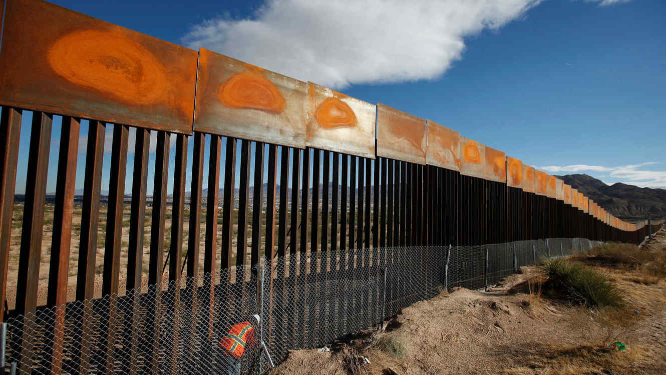 Trump insiste en que México está pagando indirectamente por muro fronterizo a través del T-MEC