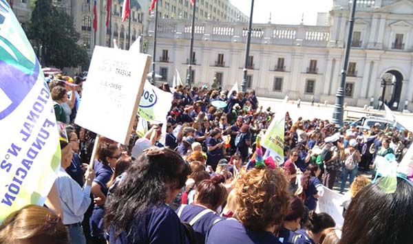 Crisis en Fundación Integra: Trabajadoras iniciaron paro nacional indefinido