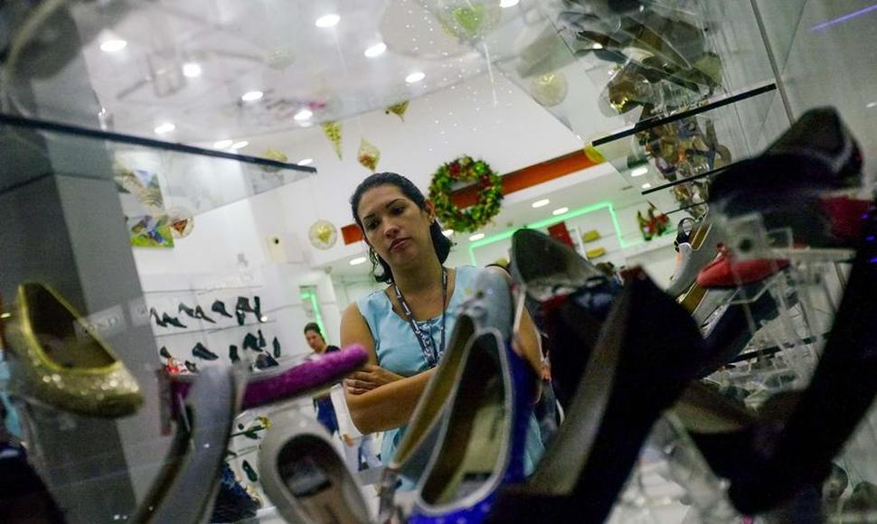 Venezolanos necesitan 14 sueldos mínimos para cumplir medianamente las tradiciones navideñas