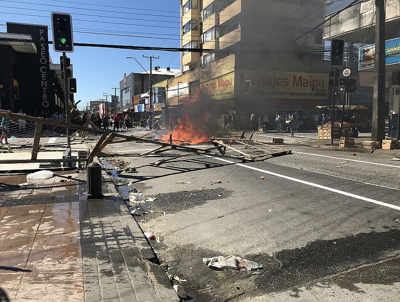Concepción: Vendedores ambulantes y carabineros se vuelven a enfrentar en el centro de la ciudad