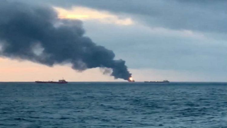 Descartan hallar sobrevivientes en los barcos incendiados en el mar Negro