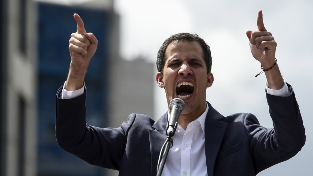 Reconocimiento de Piñera a Juan Guaidó y a nueva «embajadora» de Venezuela es llevado a Contraloría