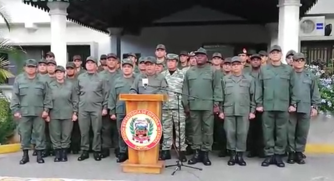 (Video) Militares venezolanos rechazan las intenciones del imperio norteamericano