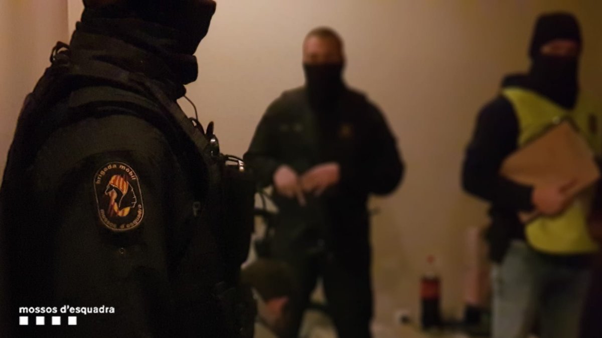 Policía española desmanteló célula yihadista que preparaba atentado en Barcelona