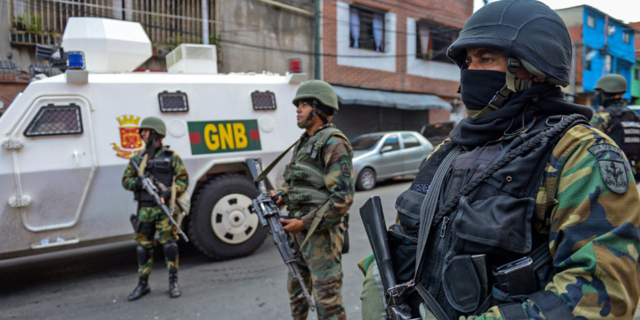 Detenidos militares venezolanos por asalto a dependencia policial y de la GNB