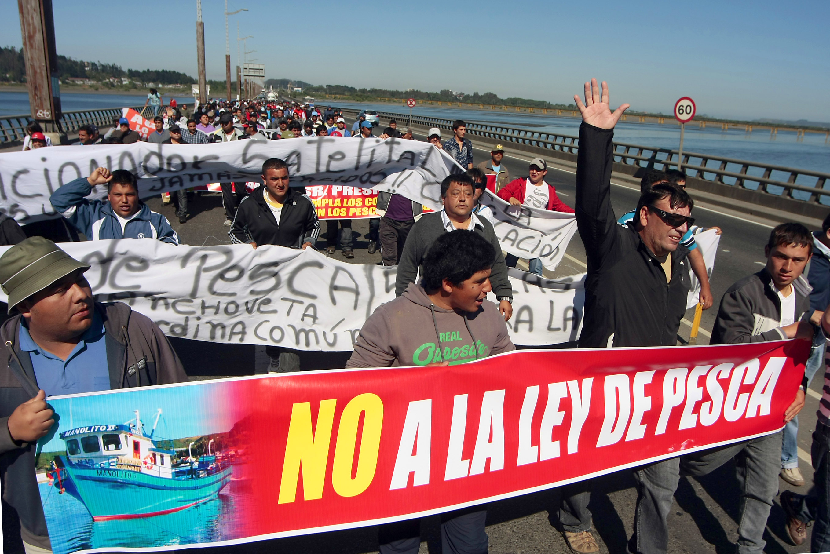 Fin de Ley de Pesca da importante paso: Anulación fue aprobada en Comisión de Constitución