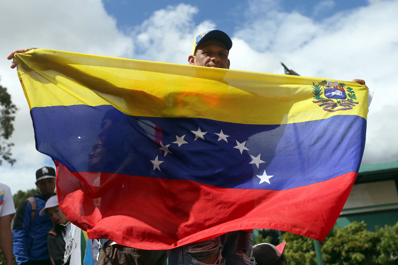 Canciller venezolano descarta una guerra civil y asegura que ganará la paz