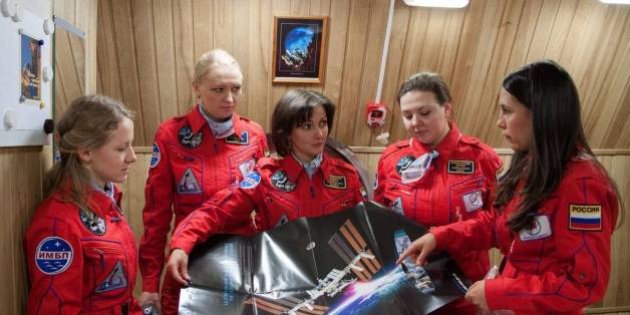 Rusia prevé formar más mujeres cosmonautas