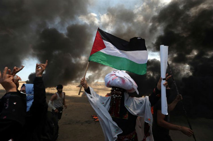 Muere adolescente palestino tras ser herido en las protestas en Gaza