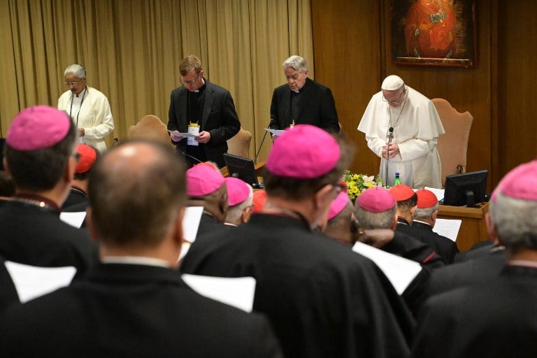Papa Francisco pide «medidas concretas» al abrir cumbre contra pederastia
