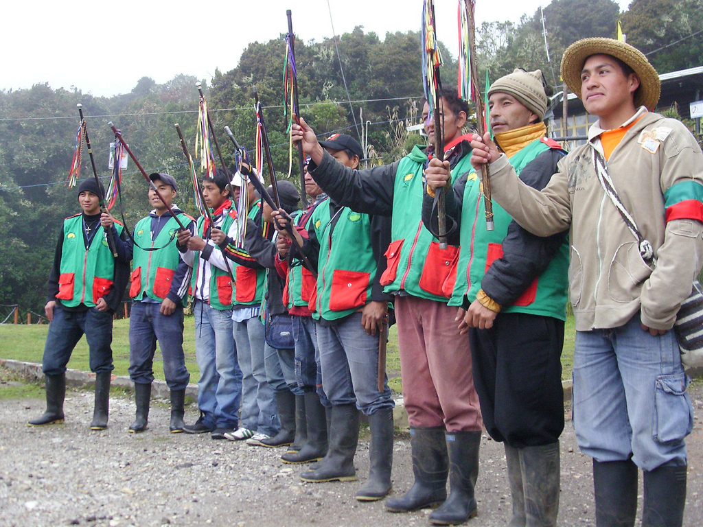 Guardia indígena captura a seis integrantes de un grupo armado en Cauca