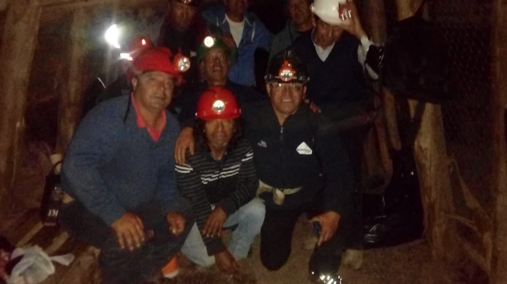 Trabajadores del circuito turístico de Lota se toman mina Chiflón del Diablo por huelga