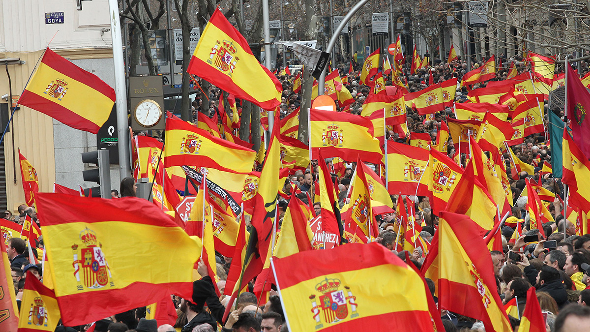 Manifiestan en Madrid para exigir salida de Pedro Sánchez