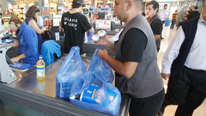 Para «proteger el medioambiente»: El fin de las bolsas plásticas en el comercio y en los supermercados