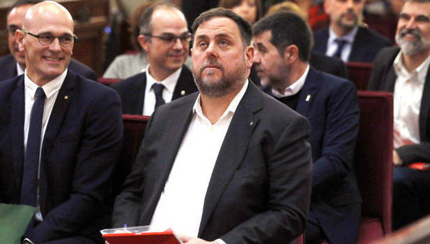 Exvicepresidente catalán se declara preso político ante el Tribunal Supremo español