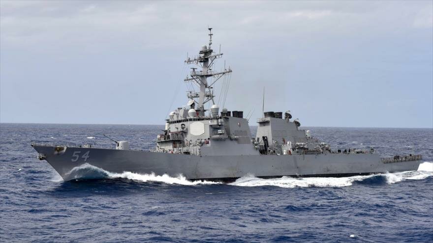 El Pentágono desafía a China y envía dos buques al estrecho de Taiwán