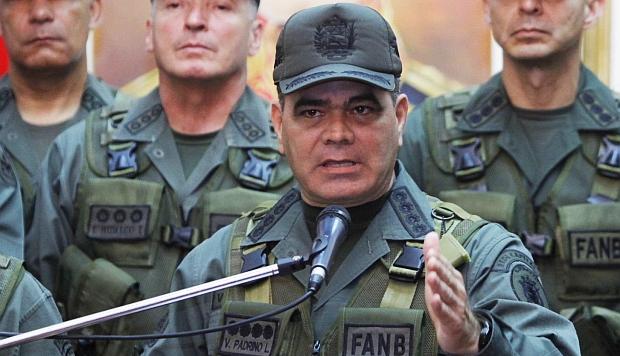 Ministro de Defensa de Venezuela ordena enviar a EE.UU. la nómina militar