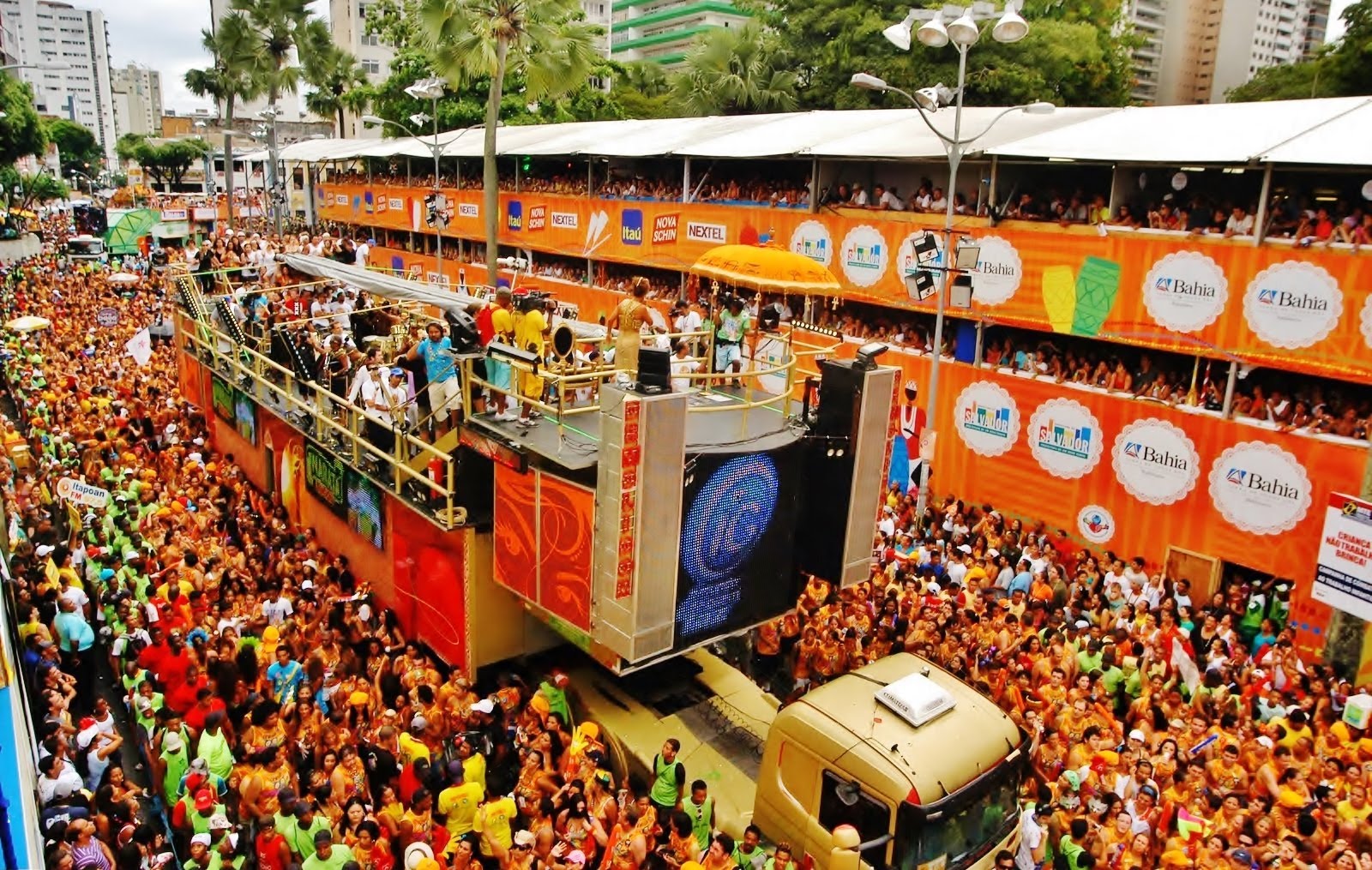 La música, el baile y el color son los protagonistas del Carnaval en Brasil