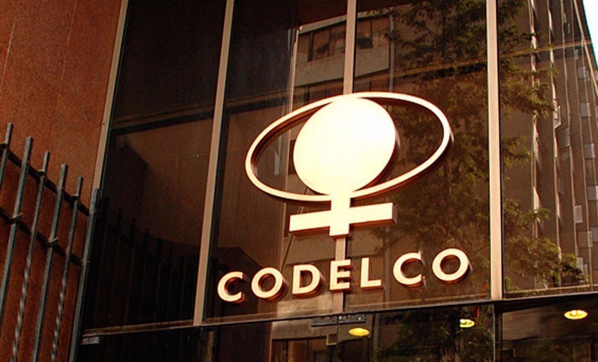 Codelco presentó recurso para congelar negociación colectiva con sindicatos
