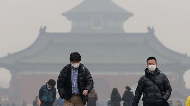 Respirando aire contaminado somos menos felices, afirma un estudio