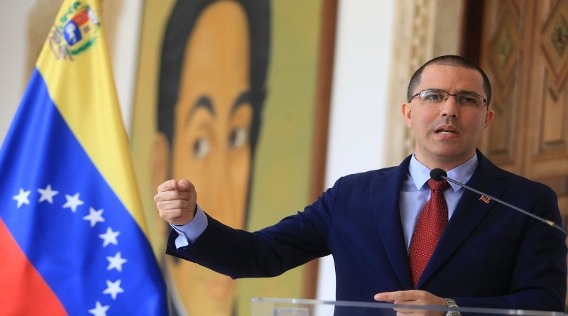 Canciller Arreaza acusa a Iván Duque de crear otro falso positivo contra Venezuela