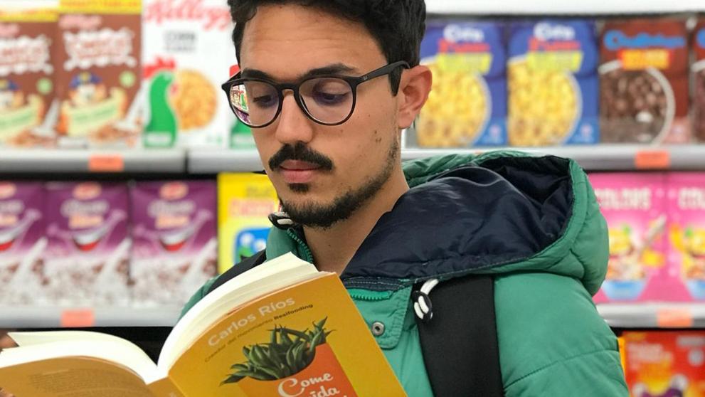 Nutricionista desenmascara en redes sociales falsas etiquetas verdes de los supermercados