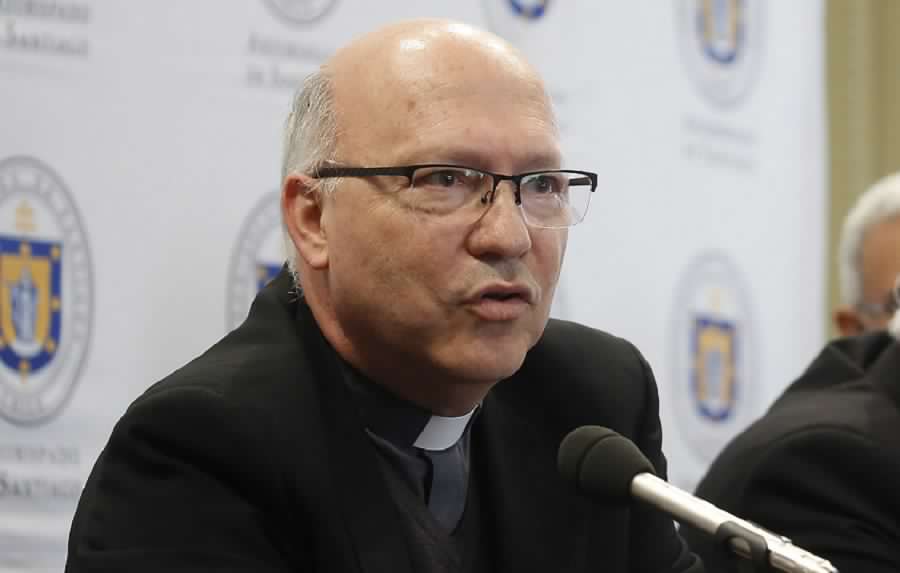 Delitos contra menores: Obispos rechazaron eliminación del secreto de confesión