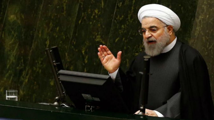 El presidente de Irán afirma que no es el momento de negociar con EE.UU. sino resistir