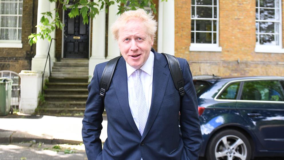 Boris Johnson da negativo por coronavirus antes de salir del hospital