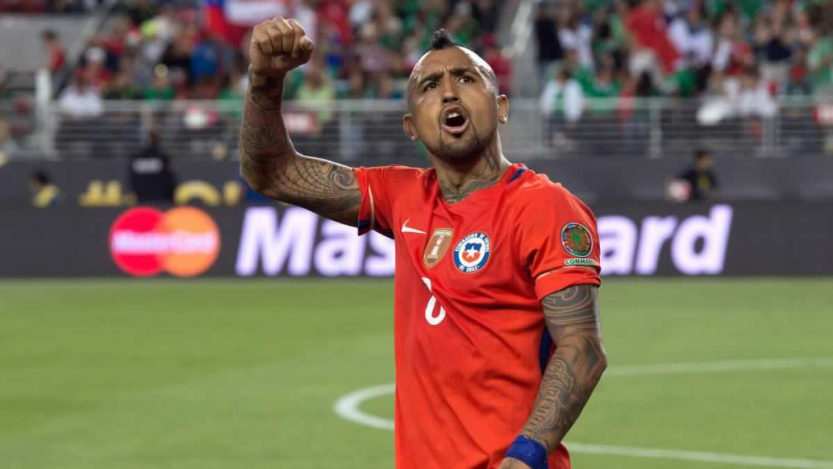 Arturo Vidal llega a la concentración de Chile de cara a la Copa América