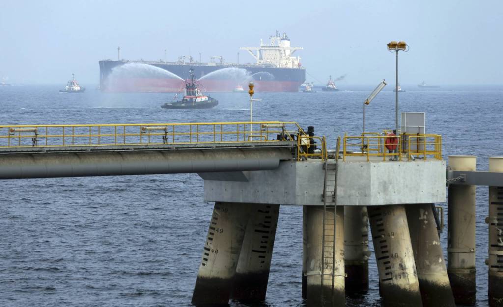 Dos petroleros saudíes fueron atacados frente a las costas de Emiratos Árabes Unidos