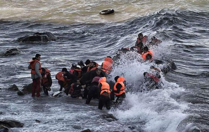 Fallecen 70 migrantes africanos en naufragio en el Mediterráneo