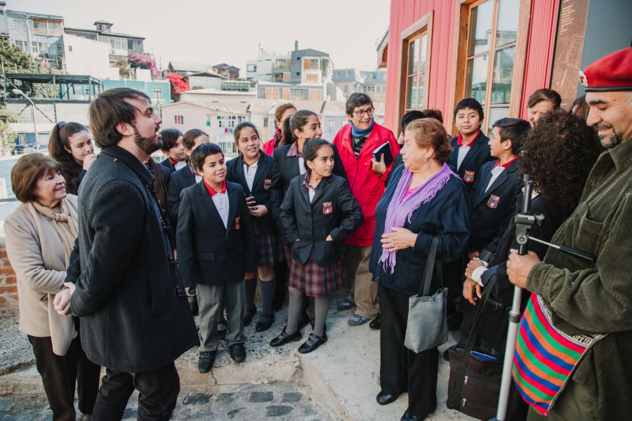 Valparaíso: Comenzó a regir acceso liberado en ascensores para estudiantes de básica y personas mayores