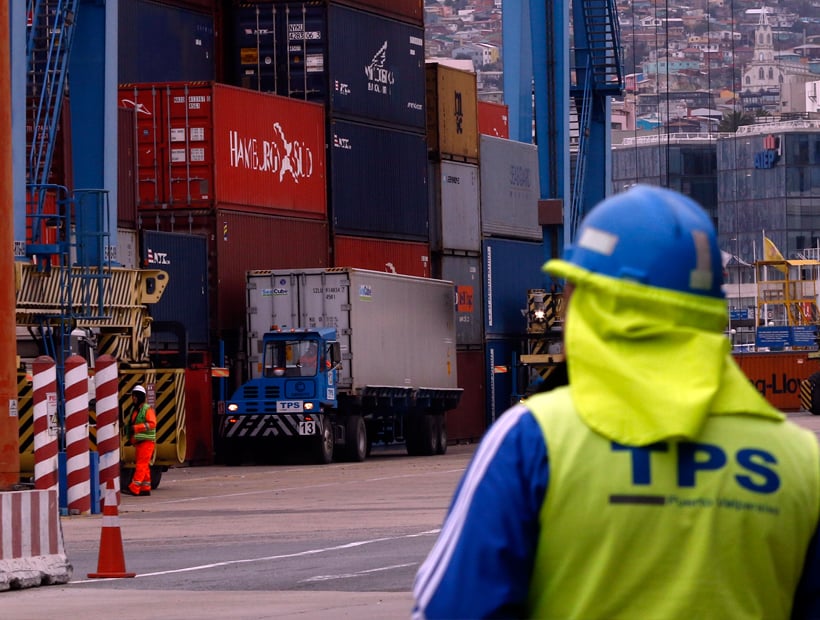«Listas negras» y reducción de turnos: las represalias de TPS por el paro portuario de 2018 en Valparaíso