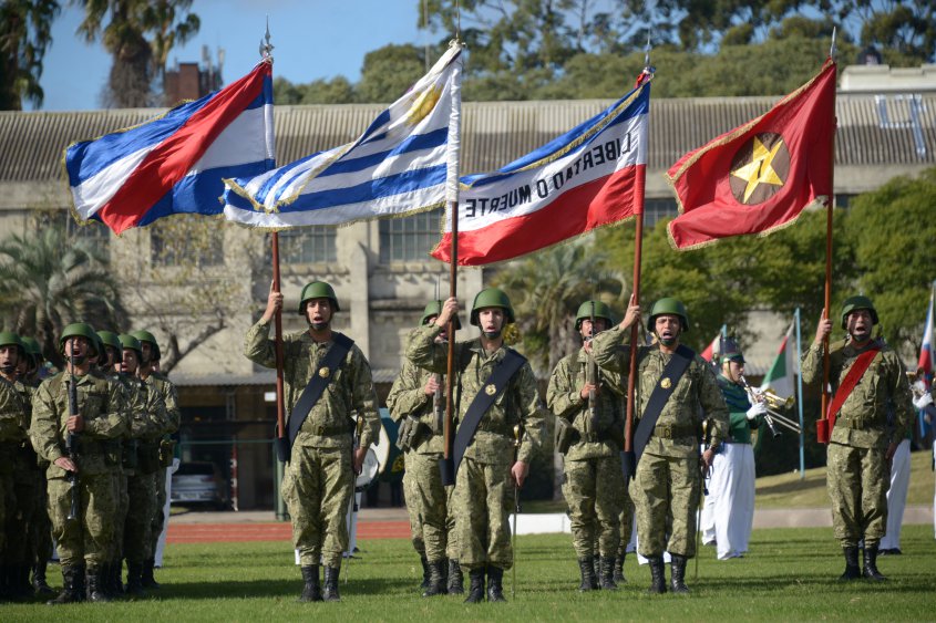 Parlamento uruguayo votará por proyecto de ley militar que sustituya al de la dictadura