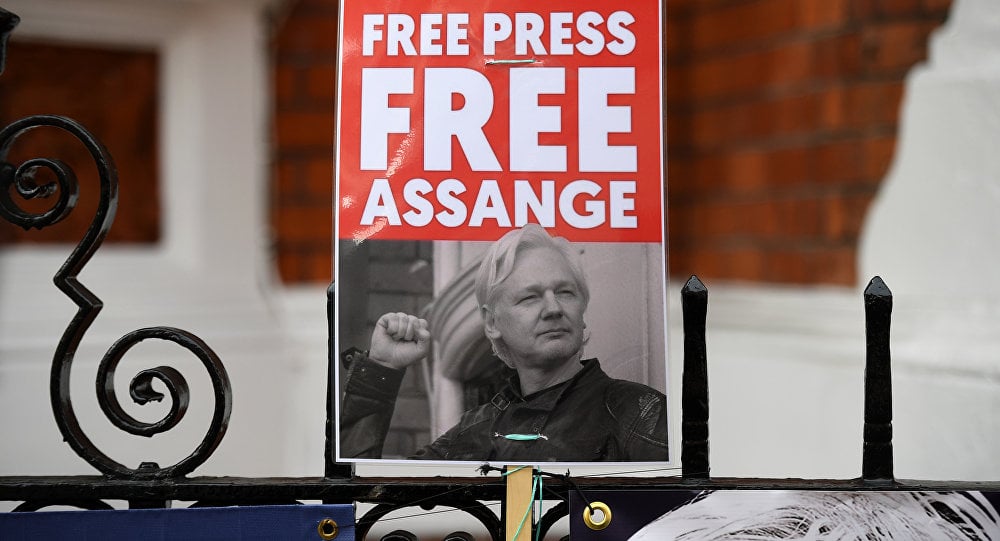 EE. UU. busca aplicar condena a Assange por hasta 170 años