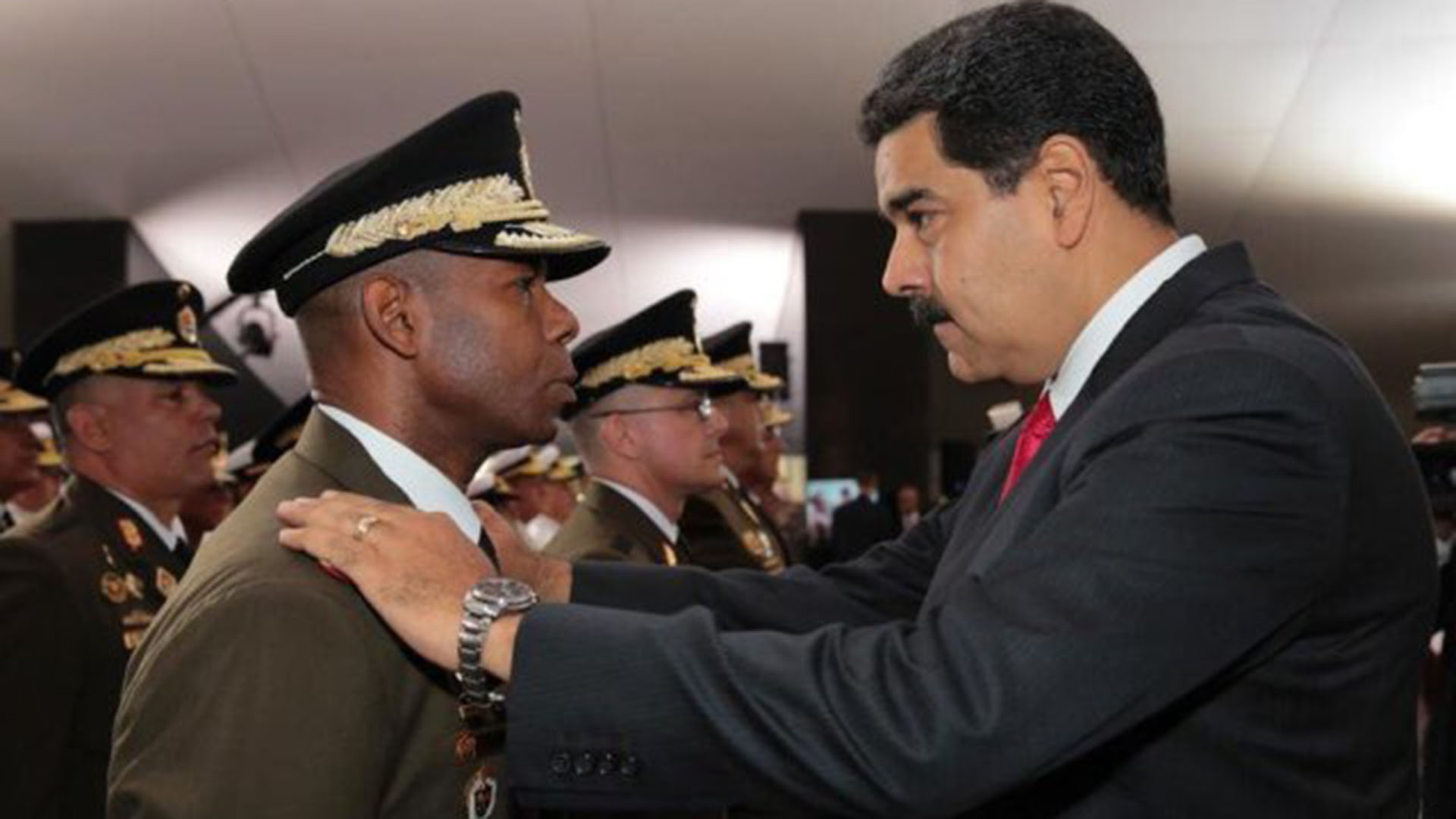 Planes de EE. UU. para Venezuela: Dividir a la FANB con retiro de sanciones a militares golpistas