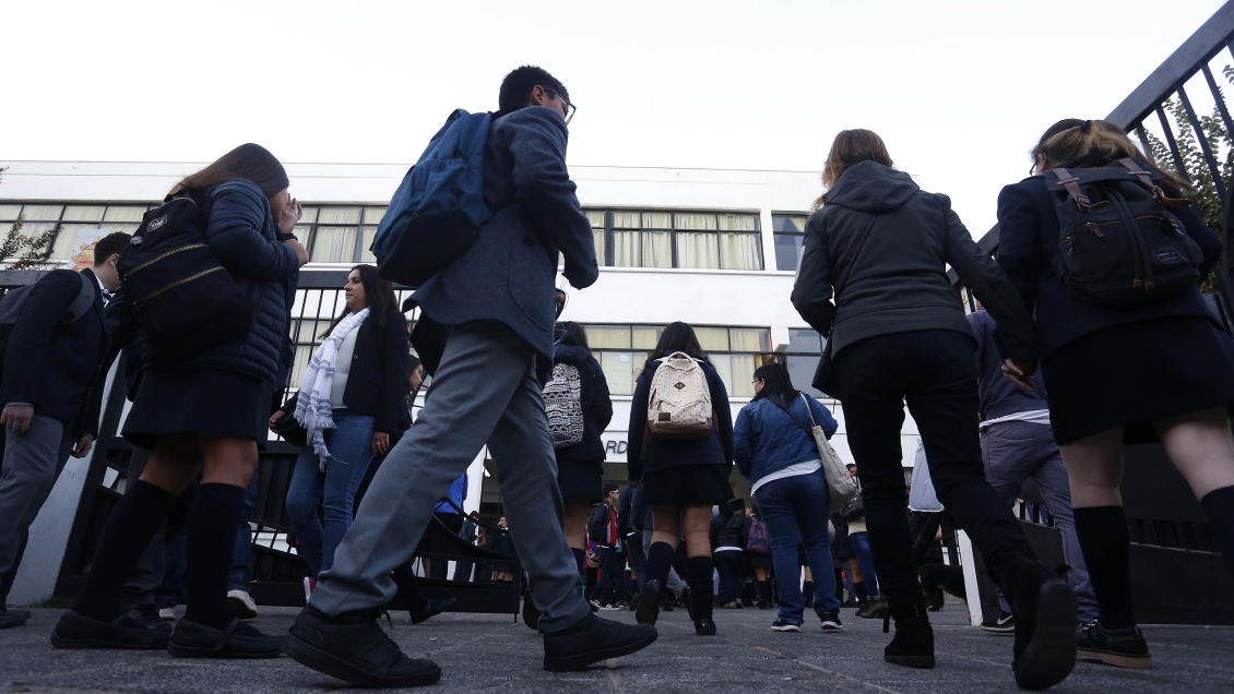 Valparaíso: Entregarán apoyo psicológico a niños y adolescentes de jardines, escuelas y liceos municipales