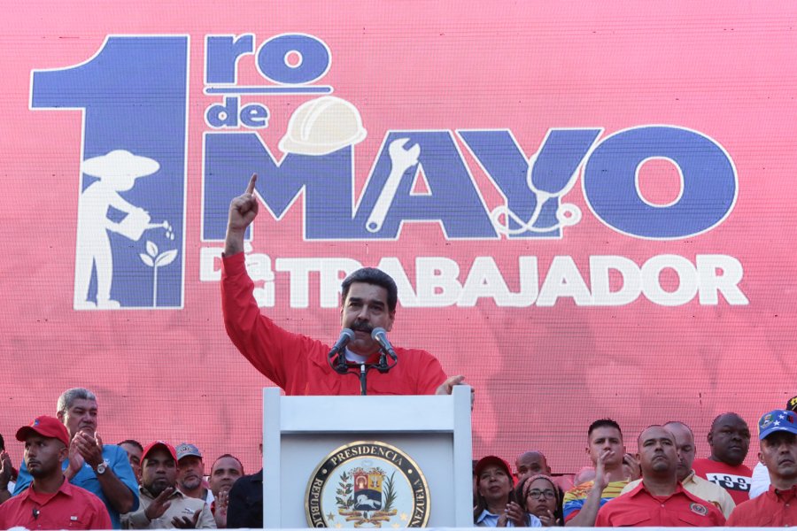 Maduro: La Justicia «está buscando» a los responsables del golpe fallido