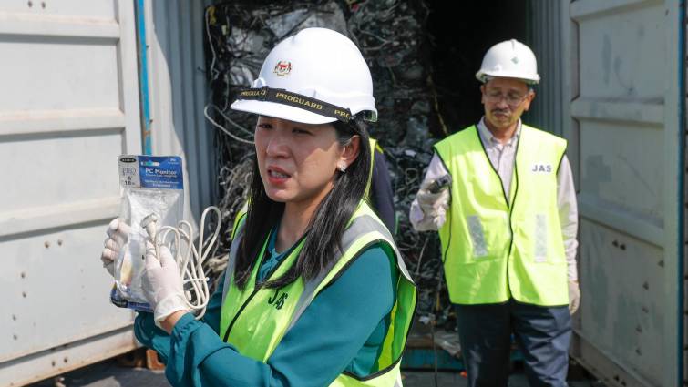 Malasia se niega a ser el ‘vertedero’ de los países desarrollados: 3.000 toneladas de residuos plásticos podrían regresar a sus 14 países de origen