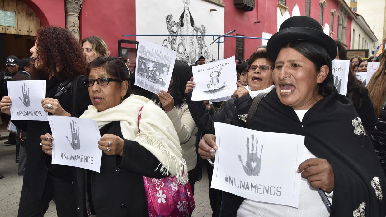 Ola de feminicidios preocupa en Bolivia
