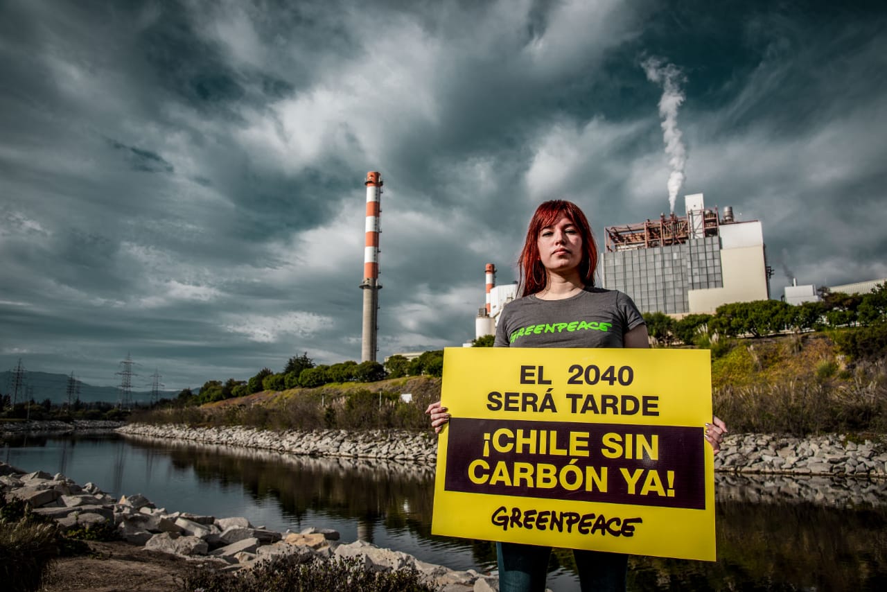 «Se ha oficializado una condena al carbón por 20 años más»: Greenpeace y plan de descarbonización de Piñera