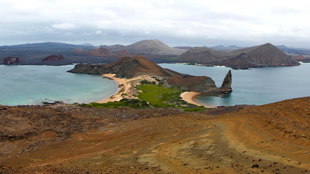 ¿Las islas Galápagos se convertirán en un portaaviones de EE.UU. en Ecuador?
