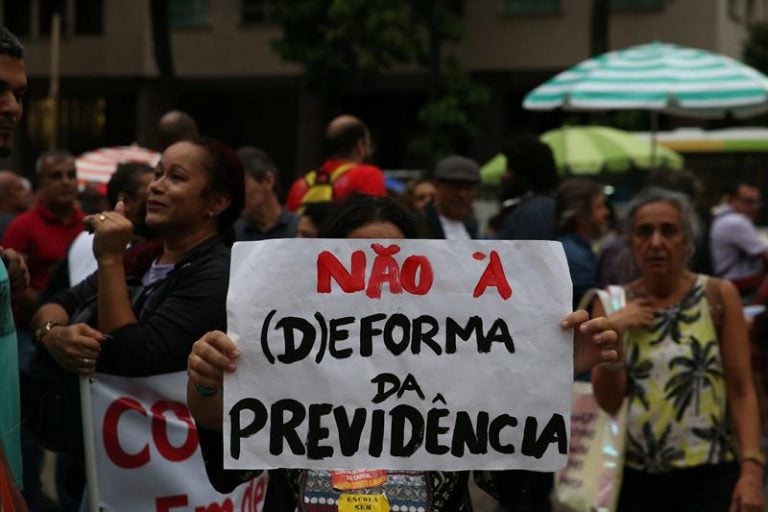 Reforma de Bolsonaro dejaría a 57% de jubilados sin beneficio de retiro
