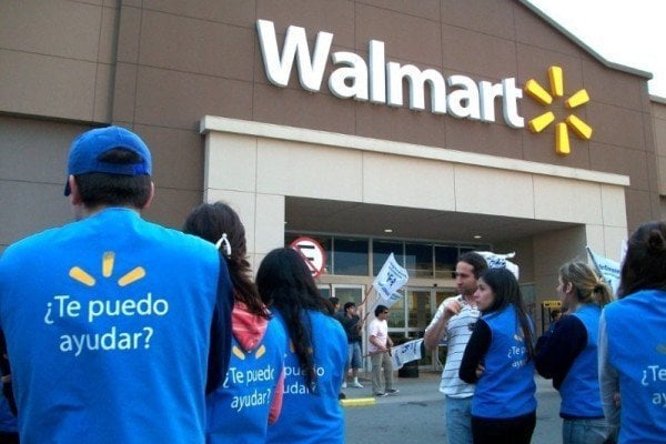 Trabajadores de Walmart Chile rechazan propuesta de la empresa y aprueban huelga