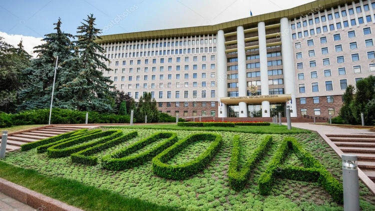 Presidente de Moldavia deroga decreto que disuelve parlamento y convoca elecciones