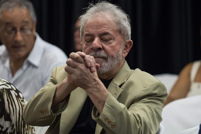 Fiscalía de Brasil pide a la justicia evaluar si Lula puede cumplir su pena en régimen semiabierto