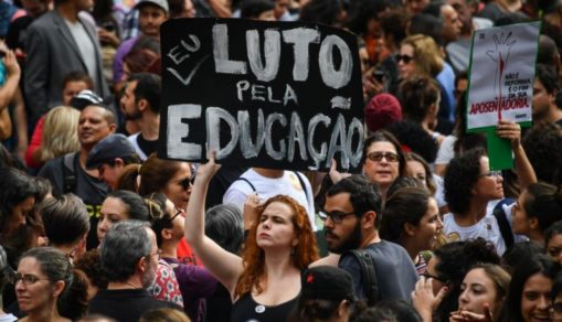 Unos 45 millones de trabajadores abrazaron huelga general en Brasil