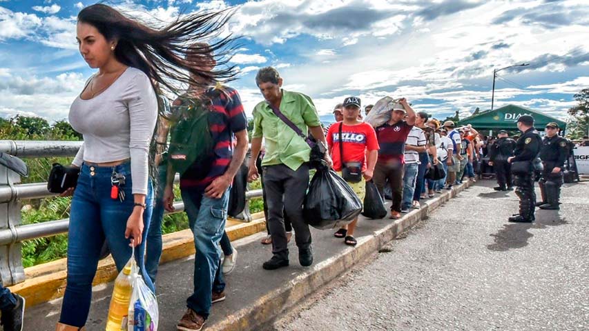 Golpe contra mafias: 5.000 colombianos se han registrado para optar al carnet fronterizo de Venezuela